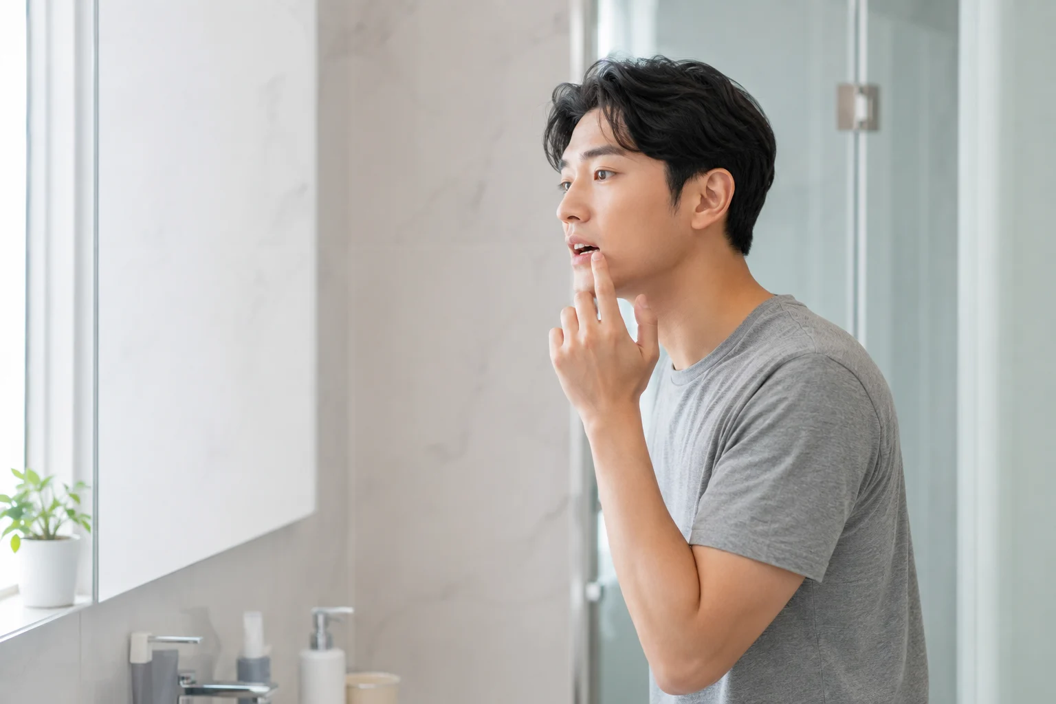 어금니 살짝 깨짐 상태 확인과 대처 장면